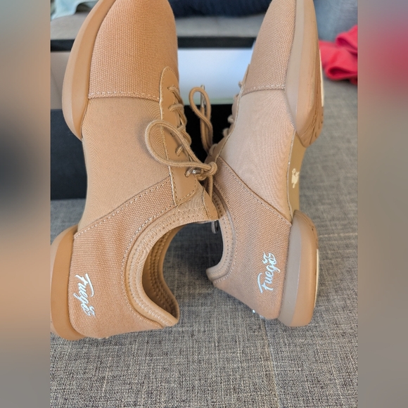 Fuego Dance Split Sole Sneaker Women Size 7 - Picture 6 of 9
